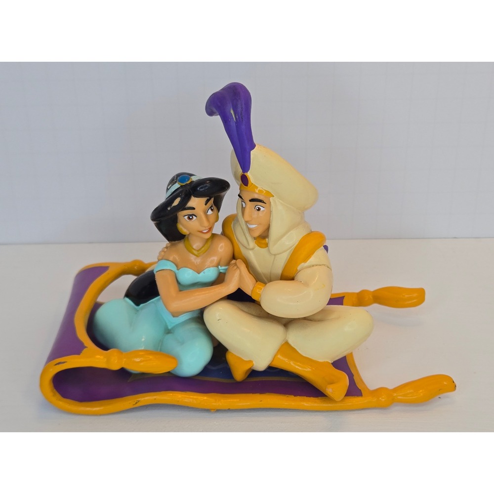 Genuine Applause Disney Jasmine Aladdin Magic Carpet Collectible PVC Figure 1992